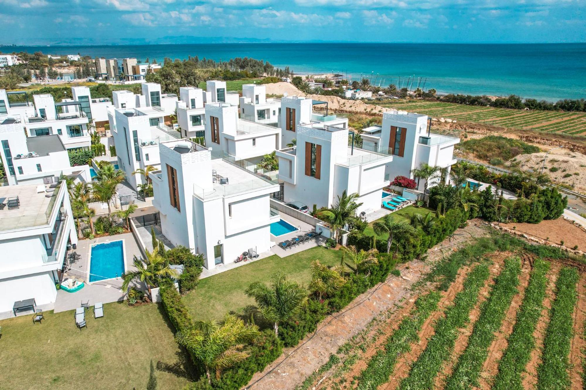 By The Beach Villa 12 普罗塔拉斯 外观 照片