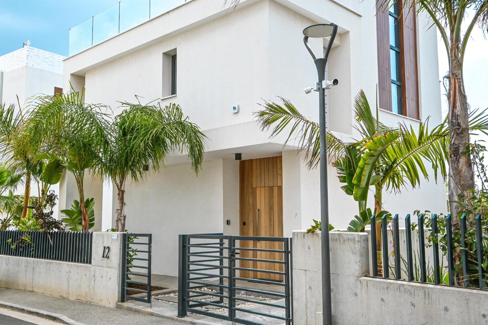 By The Beach Villa 12 普罗塔拉斯 外观 照片