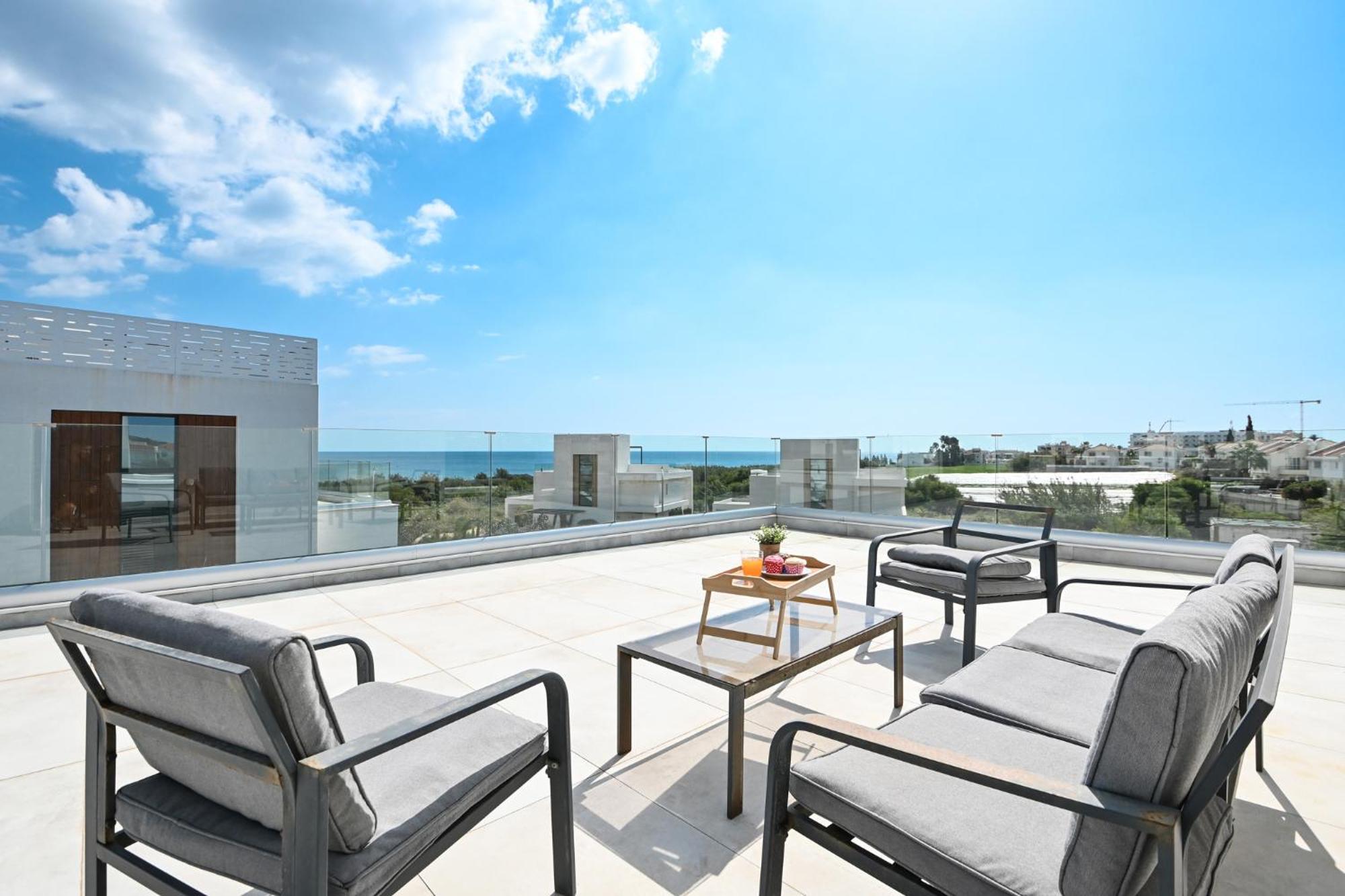 By The Beach Villa 12 普罗塔拉斯 外观 照片