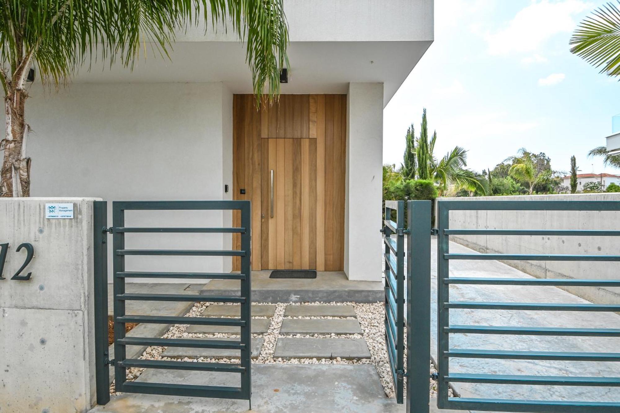 By The Beach Villa 12 普罗塔拉斯 外观 照片