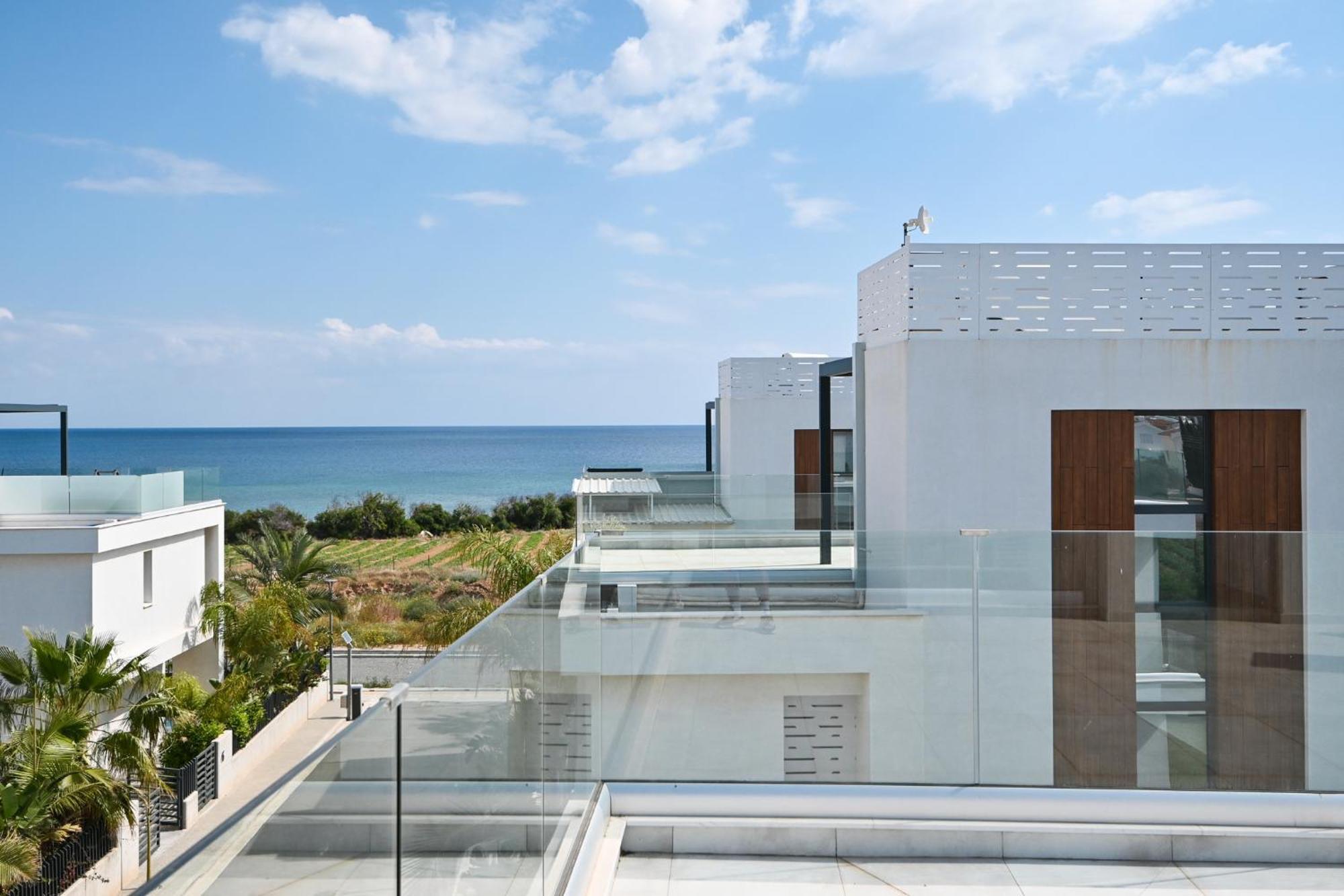 By The Beach Villa 12 普罗塔拉斯 外观 照片