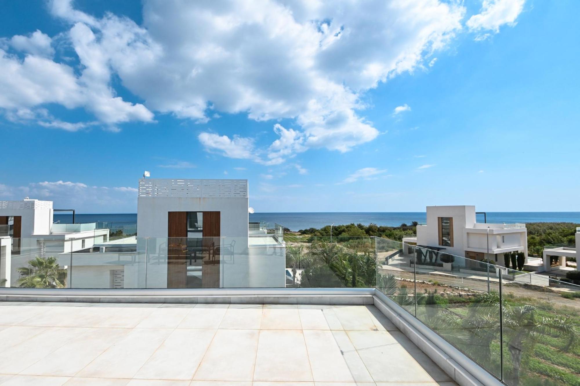 By The Beach Villa 12 普罗塔拉斯 外观 照片